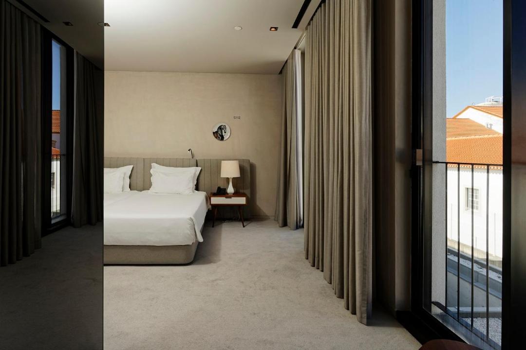 Montebelo Vista Alegre Ilhavo Hotel Exterior photo A bedroom at The Ritz Lisbon